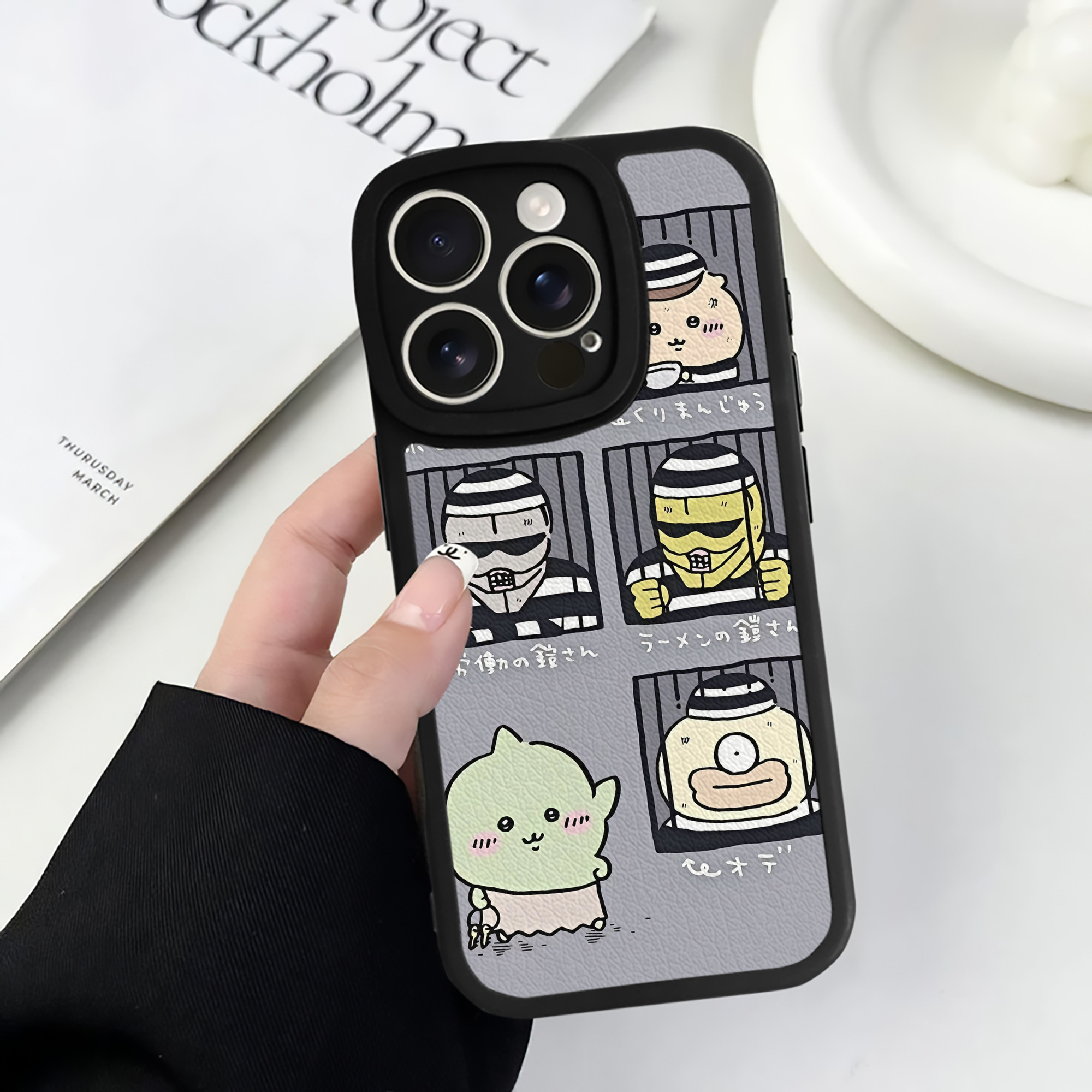 （画像用） ちいかわ Chii-kawa 【iPhone 16シリーズ対応】シリコンスマホケース（レザー調） 材質：シリコン